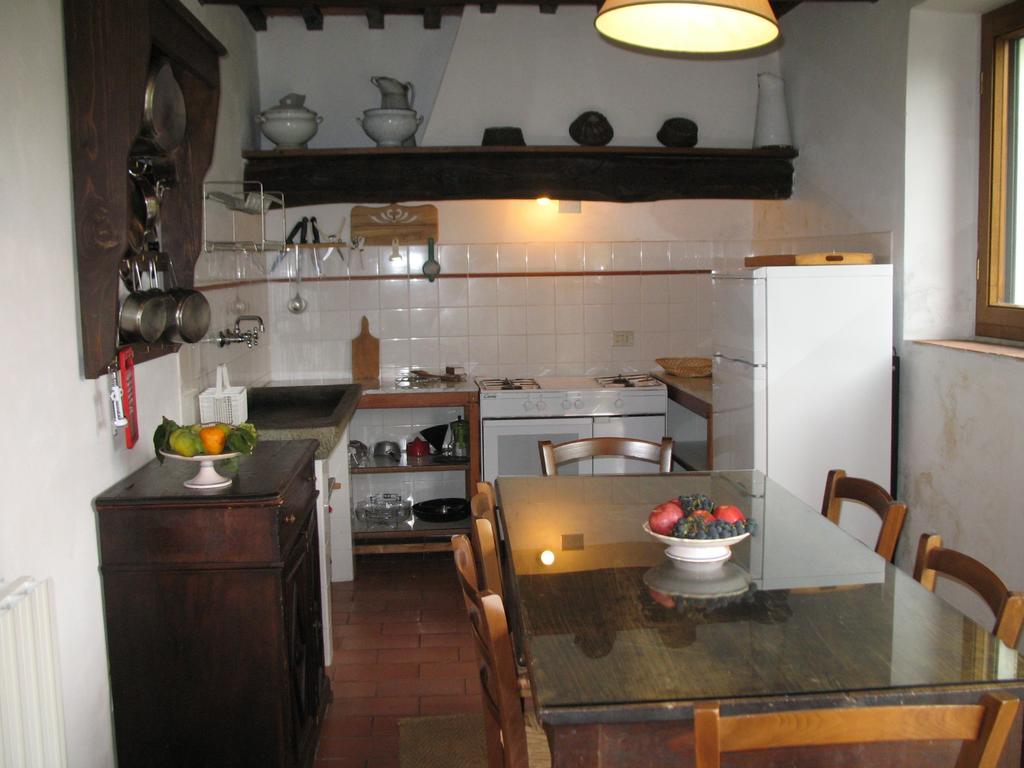 Fattoria Di Pietrabuona Apartment เปสเชีย ภายนอก รูปภาพ